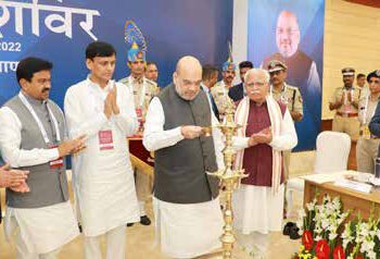 Pen-wielding Naxalism