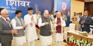 Pen-wielding Naxalism