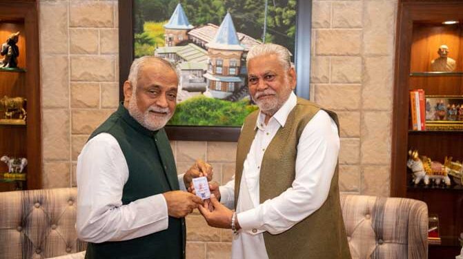 Rev Daaji with Sh Parshottam Rupala ji ,Member Rajya Sabha