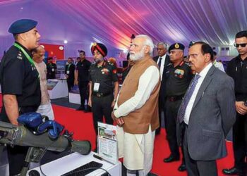 PM reviews preparedness of defence forces to tackle threats