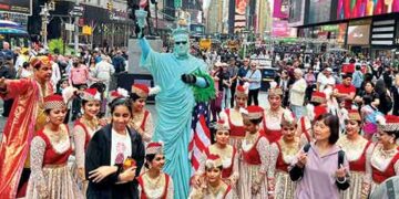 Mughal-e-Azam debuts in the US