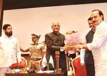 Pawar Junior does a Shinde on NCP