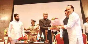 Pawar Junior does a Shinde on NCP