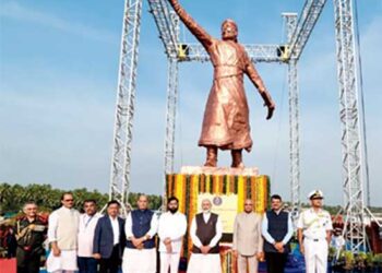 Pm Modi Unveils Shivaji’s Statue In Sindhudurg