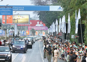 Prime Minister Narendra Modi and UAE President Mohamed bin Zayed Al Nahyan leading a roadshow in Ahmedabad on January 9