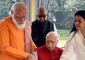 Bharat Ratna for LK Advani