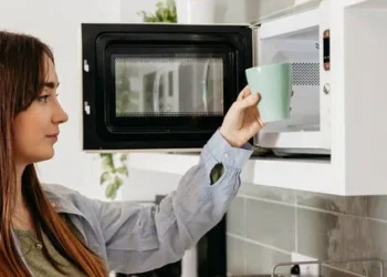 microwave ovens