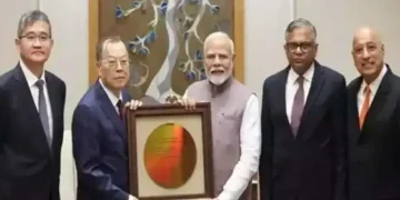 PM Modi meets Tata Sons,