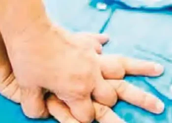 Precautions while giving CPR