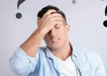 The reason for forgetting common things at a young age is not due to illness but due to mental problems.