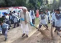 PM Modi participates in Swachhata