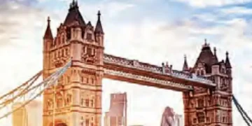 Be it England or America, everywhere tourism packages are being prepared keeping Indians in mind.