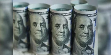 India's foreign exchange (Forex) reserves stood above $700 billion for the second-consecutive week, data from the Reserve Bank of India (RBI) showed on October 11.