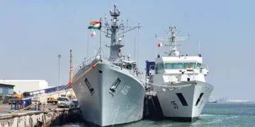 Indian Navy’s training squadrons reach Bahrain, UAE