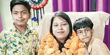 If you have to give a paper, leave home! Husband gave ultimatum, then she was determined