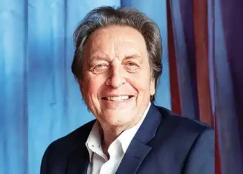 Elon Musk not RIGHT WING, claims his dad
