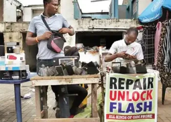 informal-iPhone-market (1)