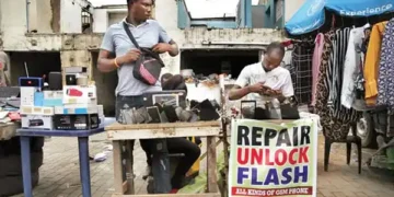 informal-iPhone-market (1)