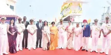 Adamya and Akshar will keep a close watch on the sea