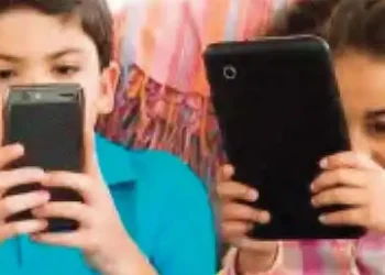 Average screen time of children is 7 hours