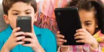 Average screen time of children is 7 hours