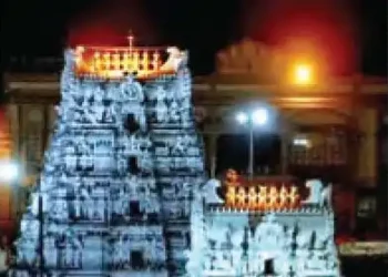 All employees in Tirumala should be Hindus
