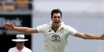 Cummins removes Pant as India fall into more trouble, trail by 397 runs