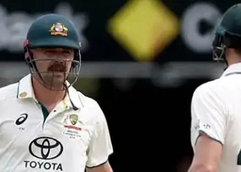 Head, Smith put Australia in command against India
