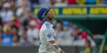 Jaiswal's run out gives Australia edge at MCG