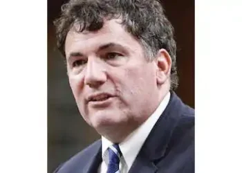 Blow to Trudeau as FM resigns