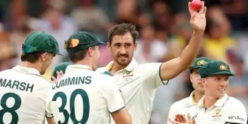 Starc dazzles with a six wkts, batters stay solid to put Australia on top