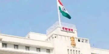 Waqf Board will no longer get Rs 10 crore, Maharashtra government has withdrawn its decision.