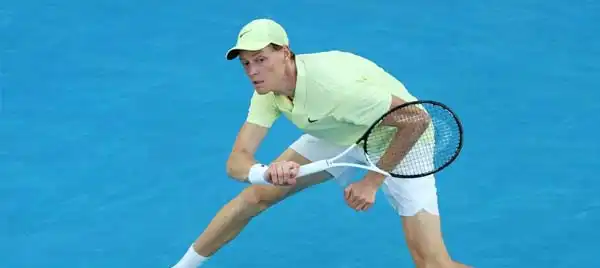 Sinner cruises to fourth round of Australian Open