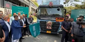 Gadkari flags off India’s 1st Road Train for long-haul transportation