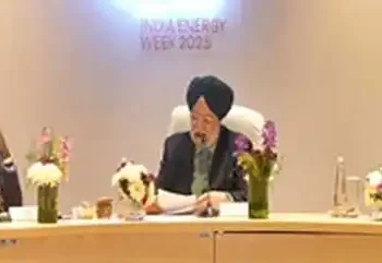 India’s success in ensuring universal access to clean cooking gas example to world