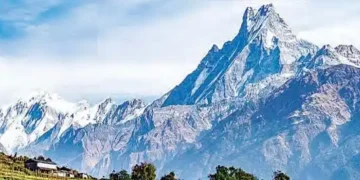 Snow disappears from Himalayan peaks