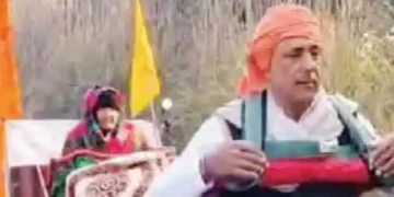 Son becomes 'Nandi' to fulfill mother's wish of Mahakumbh bath