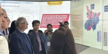 Bill Gates explores AI-driven Viksit Bharat strategy room at NITI Aayog