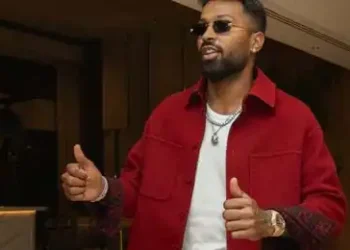 Captain Hardik Pandya joins Mumbai Indians squad after Champions Trophy glory