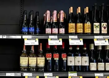 US liquor goes off Canadian stores