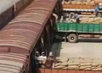 Railways freight movement shoots up to 1.47 million tonnes in April-Feb