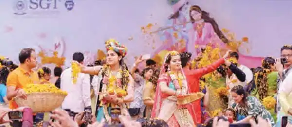 ‘Nand Lal is playing Holi, earth and sky have turned into gulal’