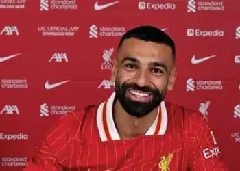 Mohamed Salah signs new Liverpool deal until 2027