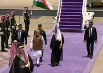 PM Modi begins Saudi Arabia visit, receives rousing welcome in Jeddah
