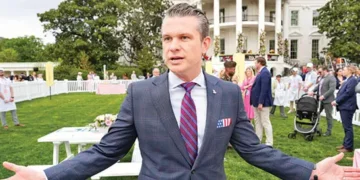 Pentagon chief faces THE AXE