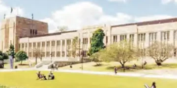 Get a degree from Australia for Rs 13.50 lakh