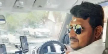 He left his job as a scientist at ISRO and started a taxi service
