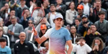 Fonseca becomes second-youngest French Open match winner after Alcaraz