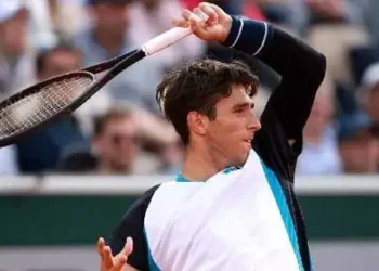 Italian qualifier Gigante stuns Tsitsipas in French Open