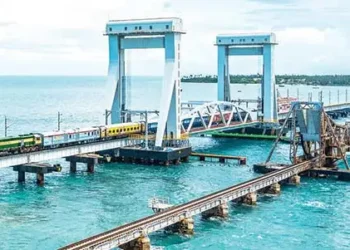 Waves beneath TRAINS above